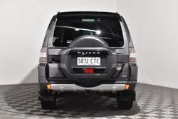 2017 Mitsubishi Pajero GLX