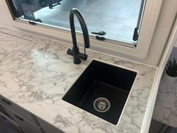 2025 JB Caravans Scorpion Sting Air 20'6 Rd Cafe