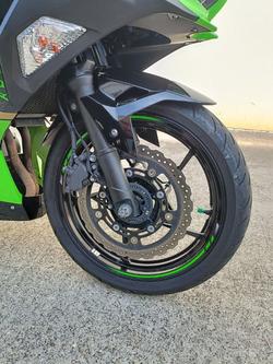 2022 Kawasaki NINJA 400 GREEN