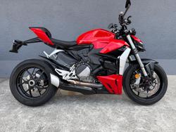 Ducati Streetfighter V2
