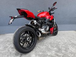 2022 Ducati Streetfighter V2 Streetfighter Red