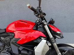 2022 Ducati Streetfighter V2 Streetfighter Red