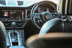 2019 Porsche
Macan S