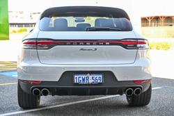2019 Porsche
Macan S