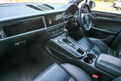 2019 Porsche
Macan S