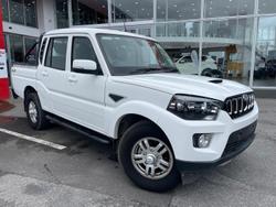 2023 Mahindra PIK-UP S11