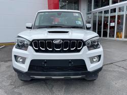 2023 Mahindra PIK-UP S11