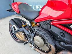 2014 DUCATI MONSTER 1200S Red