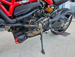2014 DUCATI MONSTER 1200S Red