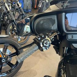2025 Harley-davidson FLHX STREET GLIDE (117) Vivid Black