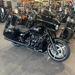2025 Harley-davidson FLHX STREET GLIDE (117) Vivid Black