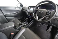 2015 Hyundai
                Tucson Active X
