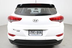 2015 Hyundai
                Tucson Active X