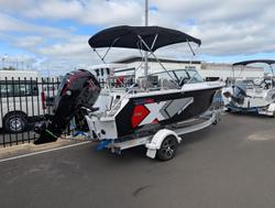2026 QUINTREX 520 Cruiseabout Pro