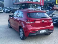 2019 Kia
                Rio S