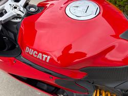 2014 DUCATI 899 PANIGALE Red