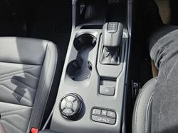 2025 Ford Everest Black Edition MY25.50 4X4 Dual Range Alabaster White
