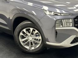 2022 Hyundai Santa Fe (No Badge)