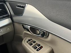 2016 Volvo XC90 D5 Momentum MY16 AWD Ice White