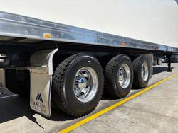 2014 Maxitrans
St3 Od 26 Pallet -18 High Cube Reefer 4.3M