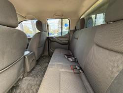 2011 Nissan Navara RX D40 4X4 Dual Range Polar White