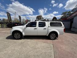 2011 Nissan Navara RX D40 4X4 Dual Range Polar White