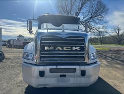 2010 Mack Cmmr 6X4 Tipper