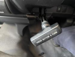 2015 Toyota
                Hiace Commuter