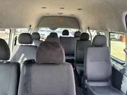 2015 Toyota
                Hiace Commuter