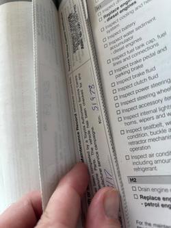 2015 Toyota
                Hiace Commuter