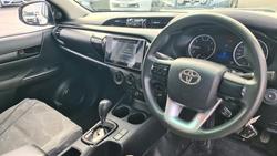2018 Toyota Hilux SR