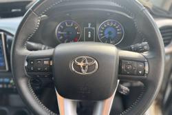 2018 Toyota Hilux SR5 GUN126R 4X4 Dual Range Crystal Pearl