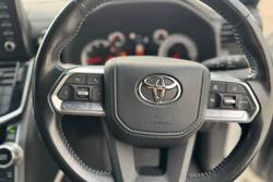 2023 Toyota Landcruiser GXL FJA300R 4X4 Dual Range Glacier White
