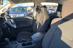 2023 Isuzu D-MAX SX (4x2) HIGH-RIDE RG1 MY23 Mineral White (527)
