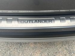 2020 Mitsubishi Outlander ES