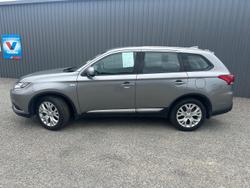 2020 Mitsubishi Outlander ES