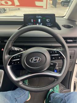 2021 Hyundai STARIA LOAD US4.V1 MY22 Creamy White