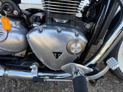 2018 Triumph BONNEVILLE SPEEDMASTER Black/White