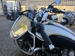 2018 Triumph BONNEVILLE SPEEDMASTER Black/White