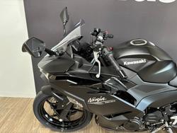 2026 Kawasaki Ninja 500 EX500GTFNW Black