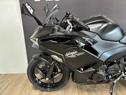 2026 Kawasaki Ninja 500 EX500GTFNW BLACK