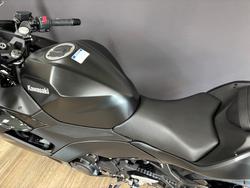 2026 Kawasaki Ninja 500 EX500GTFNW BLACK