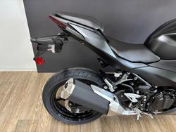 2026 Kawasaki Ninja 500 EX500GTFNW BLACK