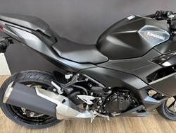 2026 Kawasaki Ninja 500 EX500GTFNW BLACK