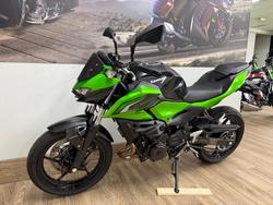 2026 Kawasaki Ninja 500 EX500GTFNW GREEN