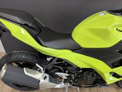 2026 Kawasaki Ninja 500 EX500GTFNW GREEN