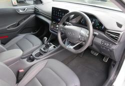 2022 Hyundai IONIQ Hybrid Premium