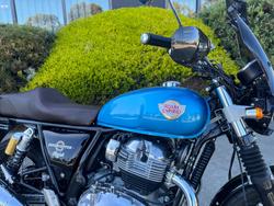 2022 Royal Enfield INTERCEPTOR 650 E5 CLASSIC VENTURA BLUE