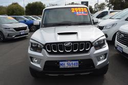 2022 Mahindra PIK-UP S6+