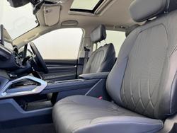 2025 LDV D90 Executive